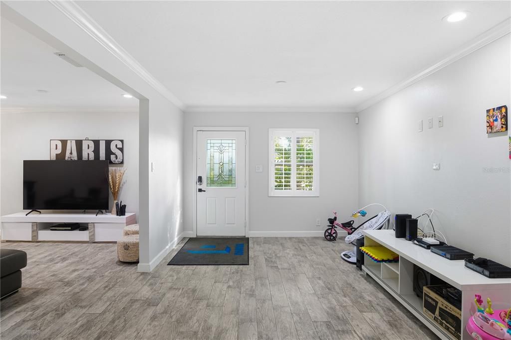 For Sale: $1,750,000 (4 beds, 3 baths, 2952 Square Feet)