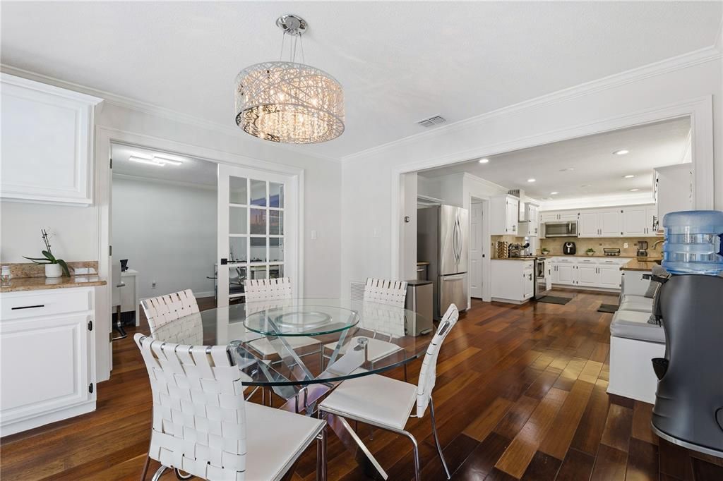 For Sale: $1,750,000 (4 beds, 3 baths, 2952 Square Feet)