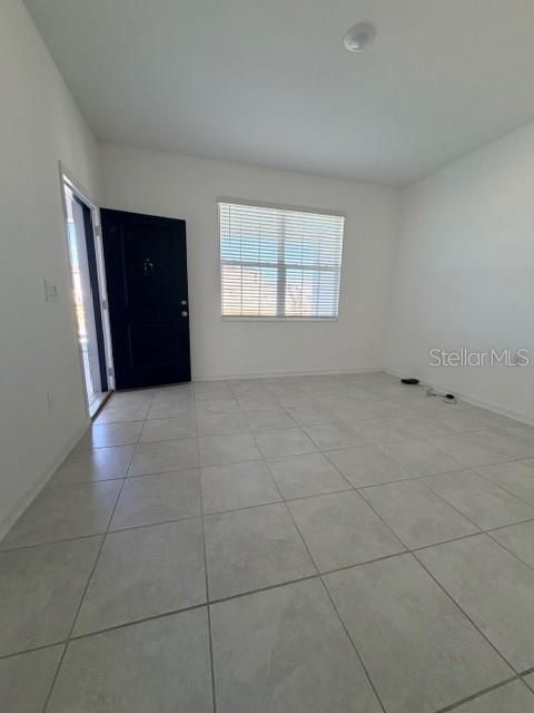 For Rent: $2,400 (4 beds, 3 baths, 2109 Square Feet)