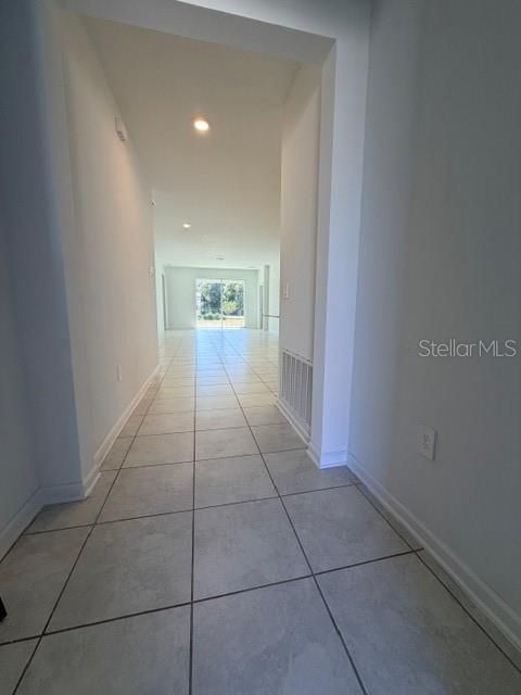 For Rent: $2,400 (4 beds, 3 baths, 2109 Square Feet)