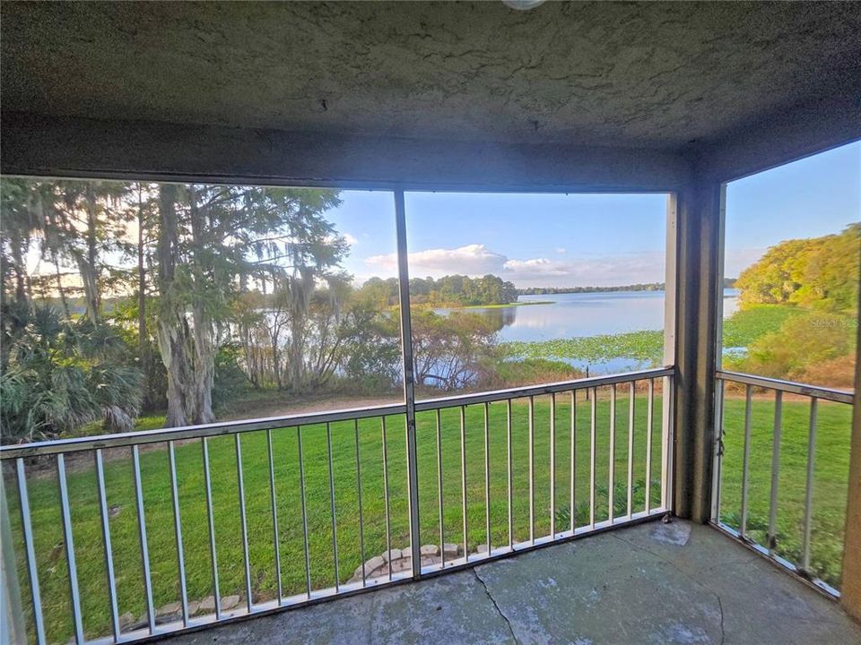 Active With Contract: $89,900 (2 beds, 2 baths, 1165 Square Feet)