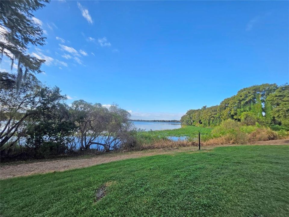 Active With Contract: $89,900 (2 beds, 2 baths, 1165 Square Feet)