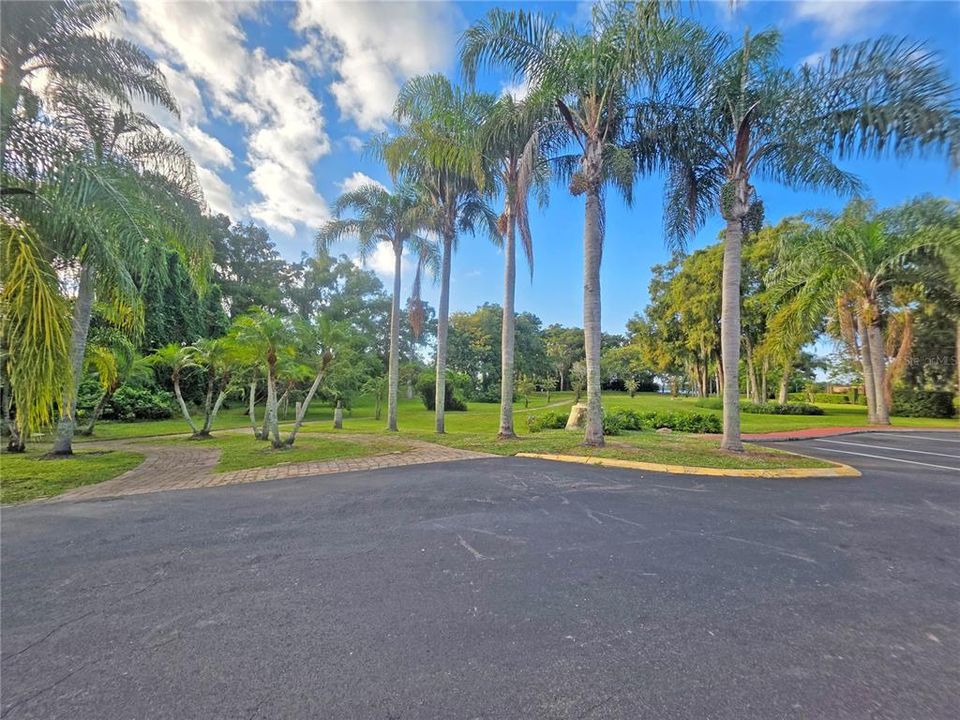 Active With Contract: $89,900 (2 beds, 2 baths, 1165 Square Feet)