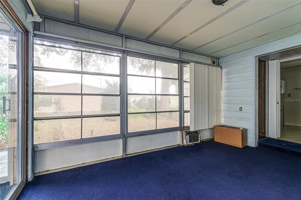 For Sale: $130,000 (2 beds, 2 baths, 1188 Square Feet)