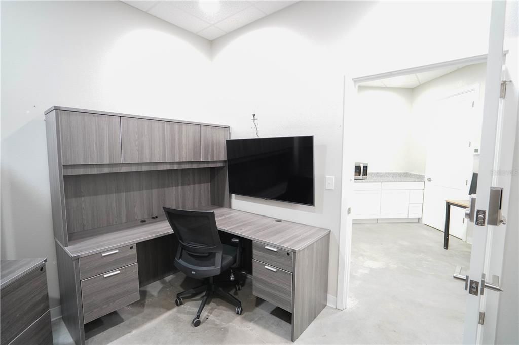 待售: $96,000 (0 贝兹, 0 浴室, 4500 平方英尺)