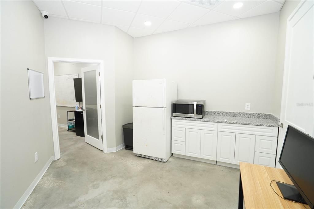 待售: $96,000 (0 贝兹, 0 浴室, 4500 平方英尺)