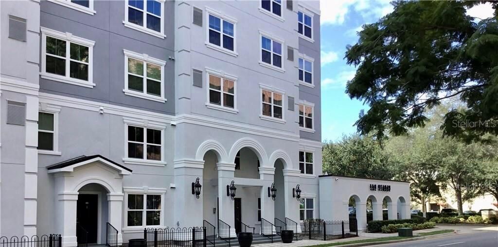 合同活跃: $1,500 (1 贝兹, 1 浴室, 744 平方英尺)