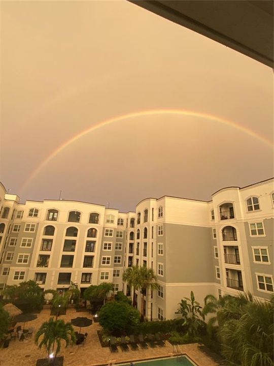 合同活跃: $1,500 (1 贝兹, 1 浴室, 744 平方英尺)