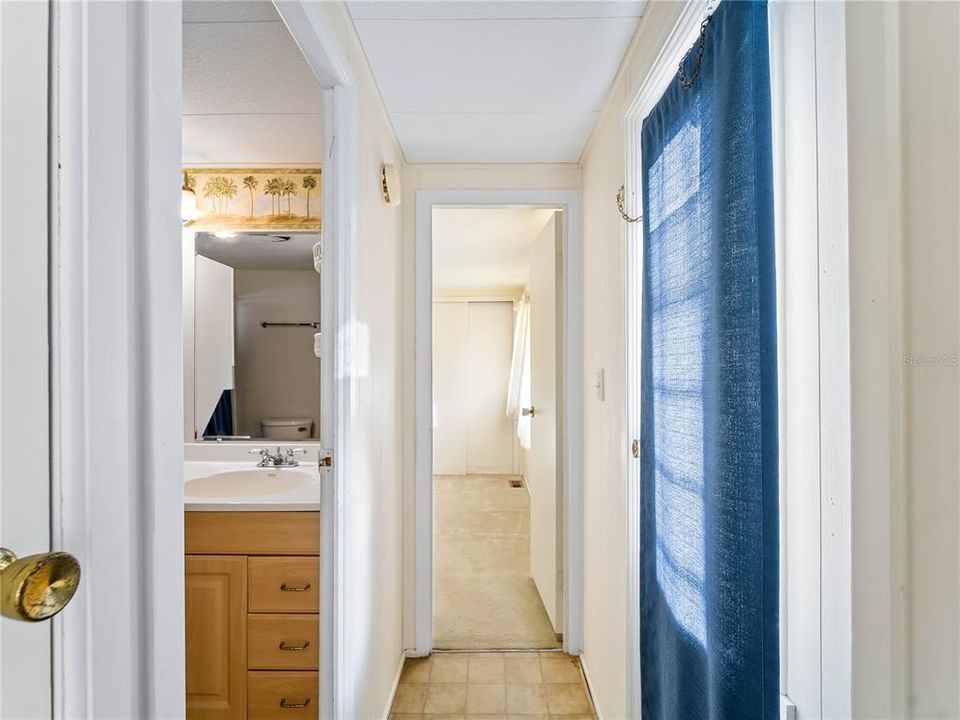 For Sale: $99,000 (1 beds, 1 baths, 480 Square Feet)