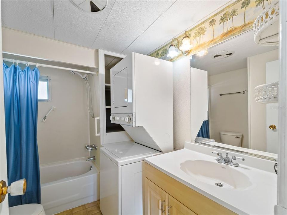 For Sale: $99,000 (1 beds, 1 baths, 480 Square Feet)