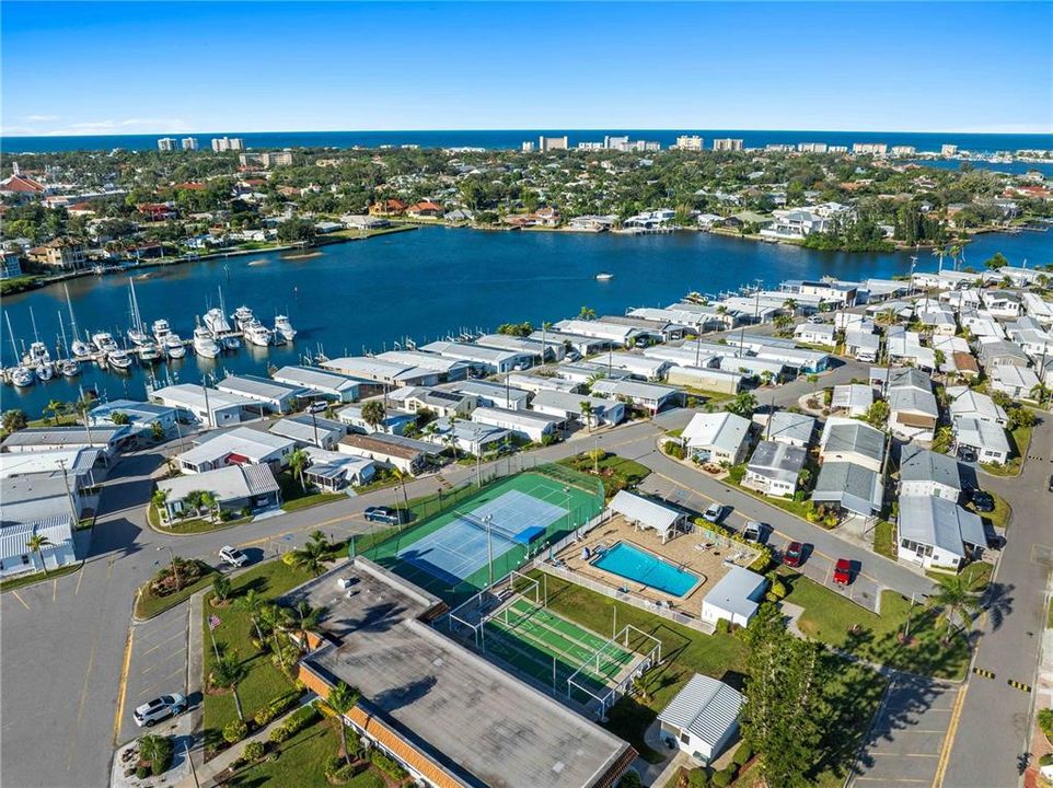 For Sale: $99,000 (1 beds, 1 baths, 480 Square Feet)