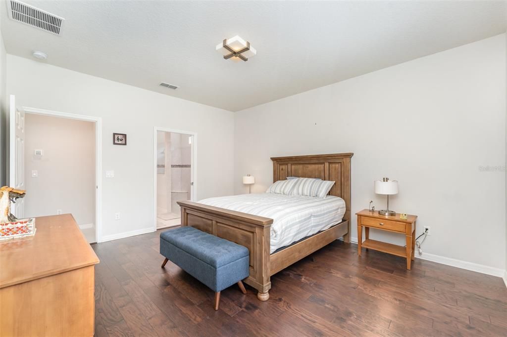 Active With Contract: $419,990 (3 beds, 2 baths, 2009 Square Feet)