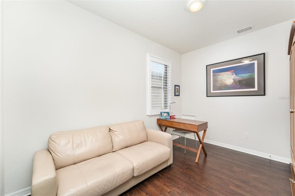 Active With Contract: $419,990 (3 beds, 2 baths, 2009 Square Feet)