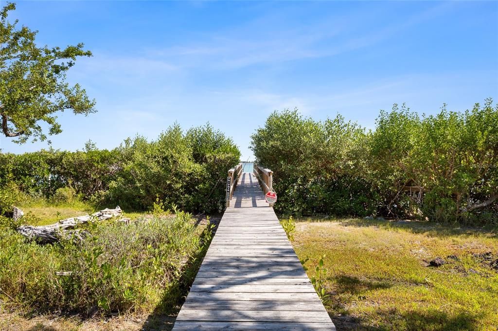 待售: $849,000 (3 贝兹, 2 浴室, 1365 平方英尺)