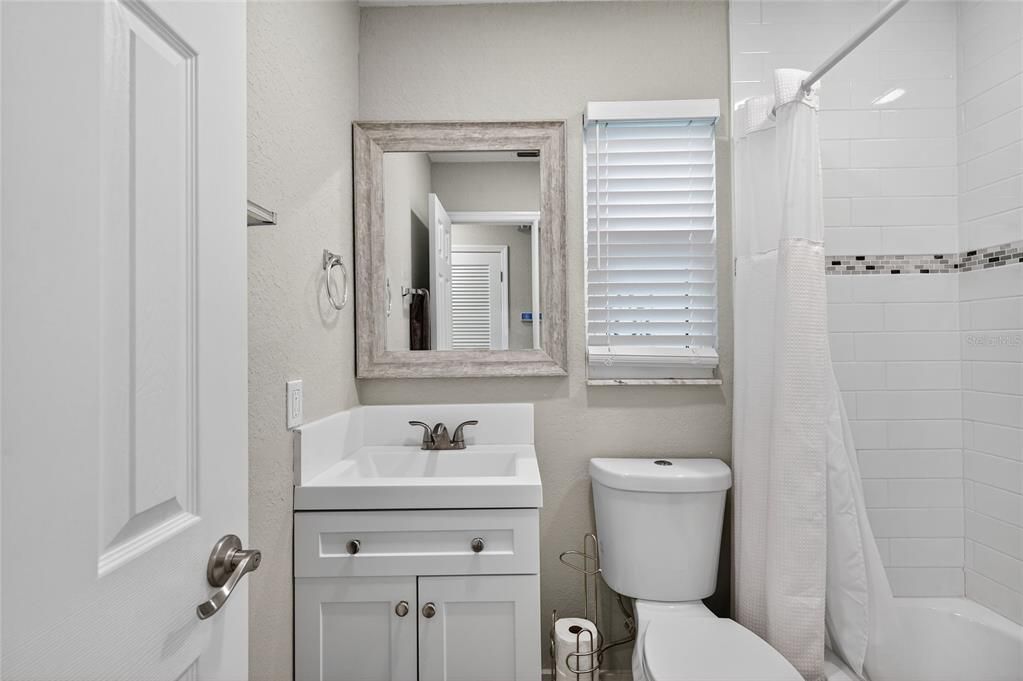 待售: $335,000 (2 贝兹, 1 浴室, 786 平方英尺)