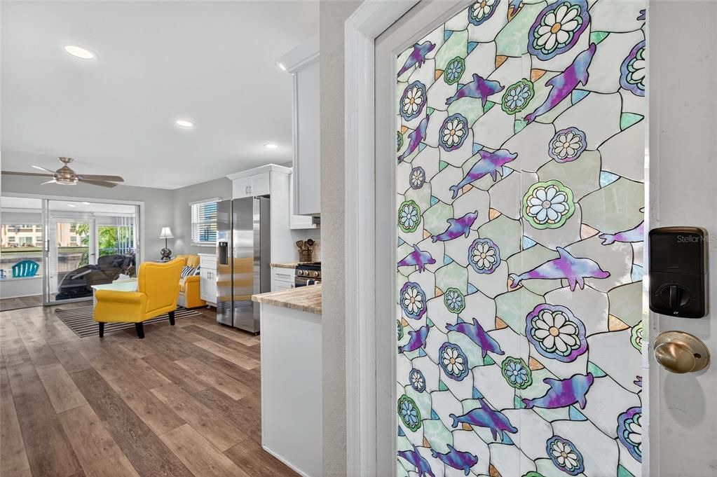 待售: $335,000 (2 贝兹, 1 浴室, 786 平方英尺)