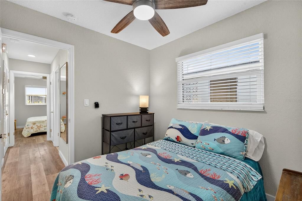 待售: $335,000 (2 贝兹, 1 浴室, 786 平方英尺)