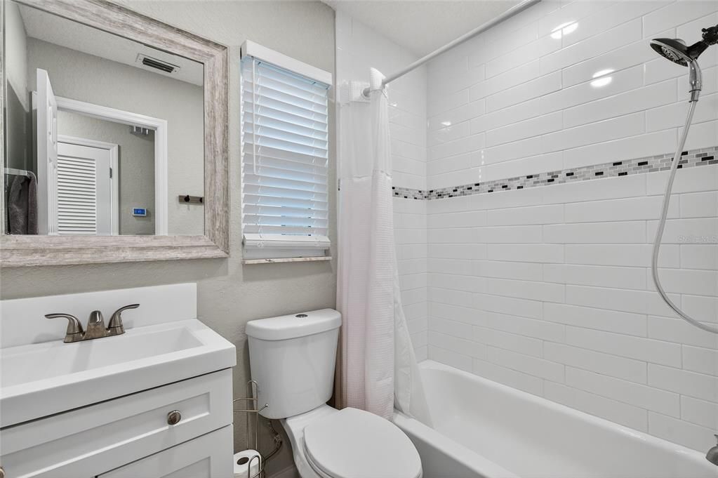 待售: $335,000 (2 贝兹, 1 浴室, 786 平方英尺)