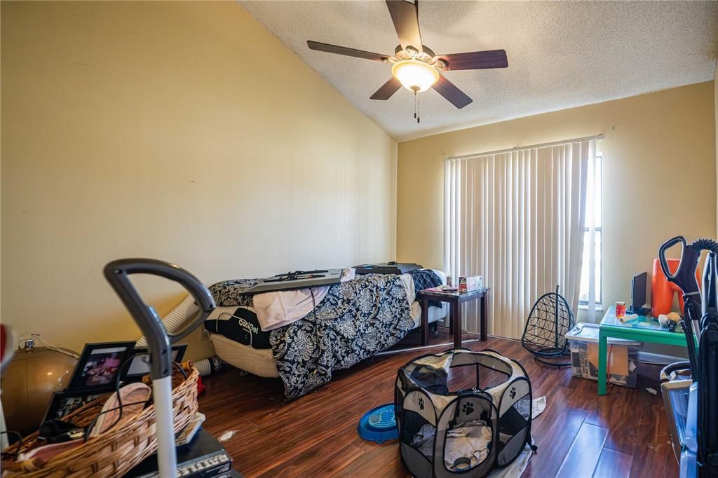 For Sale: $315,000 (4 beds, 2 baths, 2106 Square Feet)