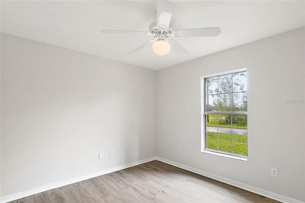 For Sale: $259,995 (3 beds, 2 baths, 1596 Square Feet)