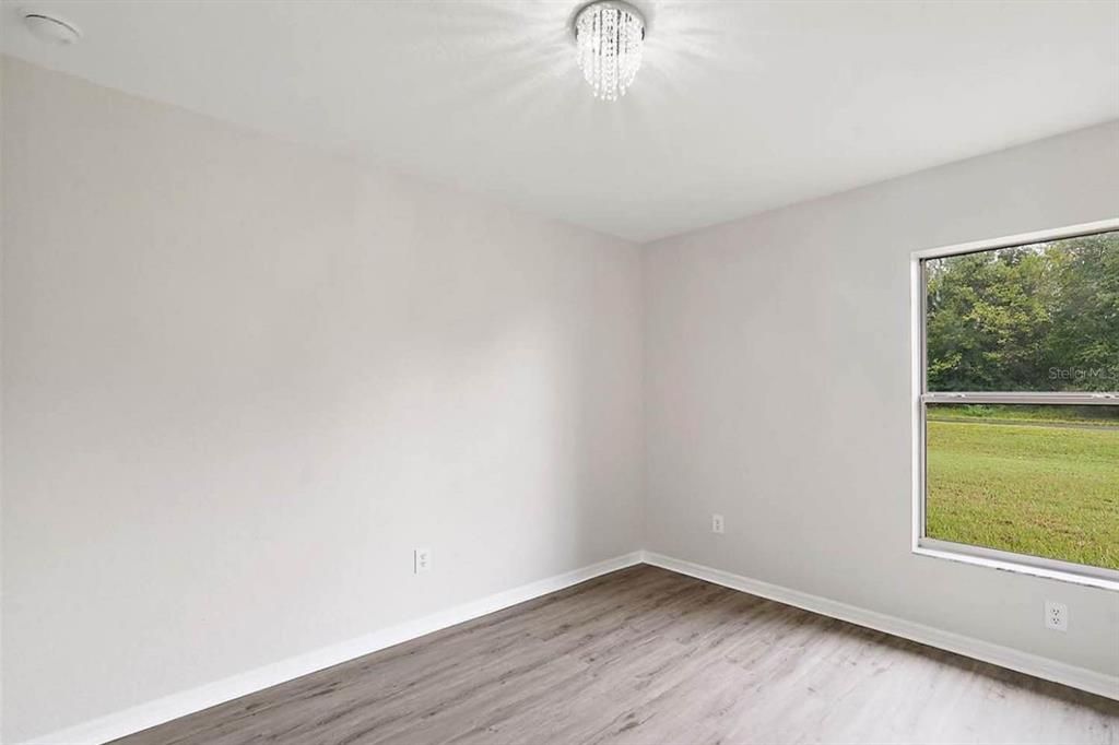 For Sale: $259,995 (3 beds, 2 baths, 1596 Square Feet)