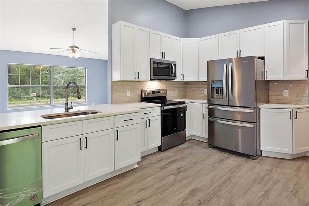 For Sale: $259,995 (3 beds, 2 baths, 1596 Square Feet)