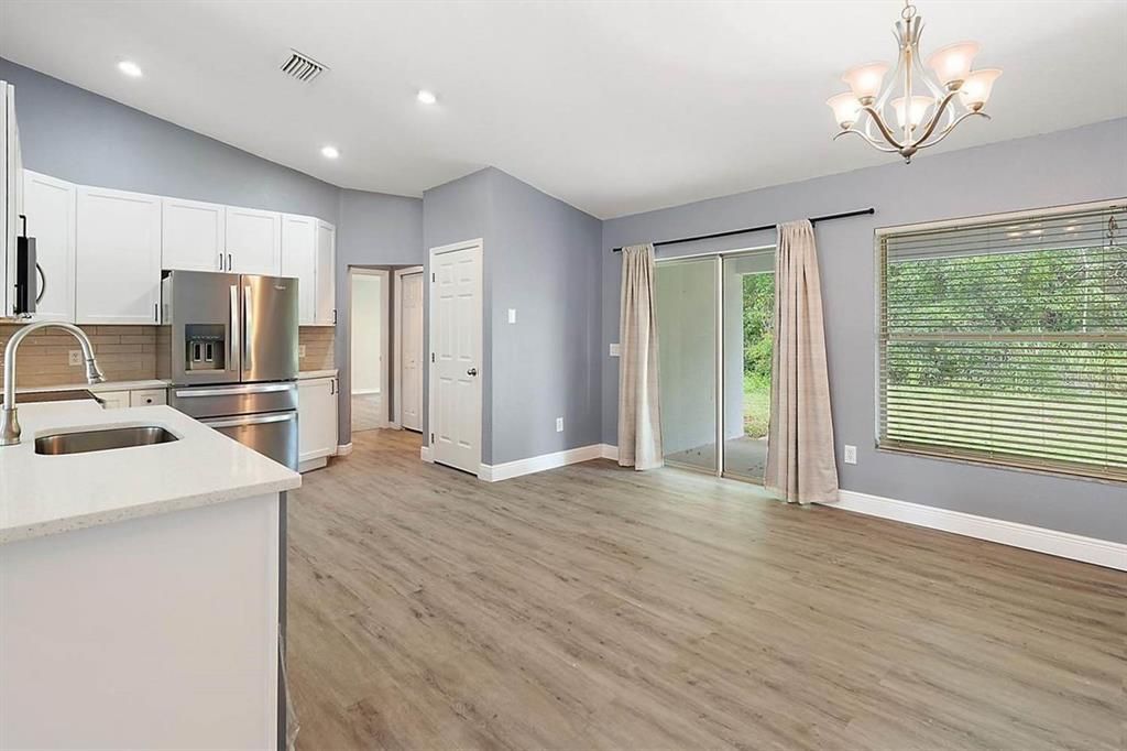 For Sale: $259,995 (3 beds, 2 baths, 1596 Square Feet)