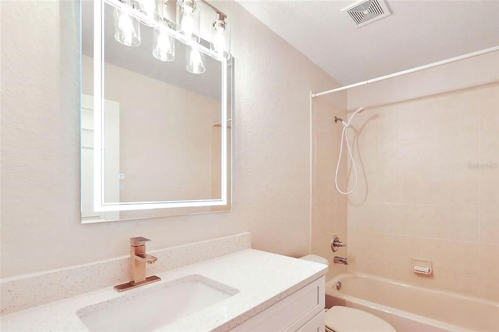 For Sale: $259,995 (3 beds, 2 baths, 1596 Square Feet)