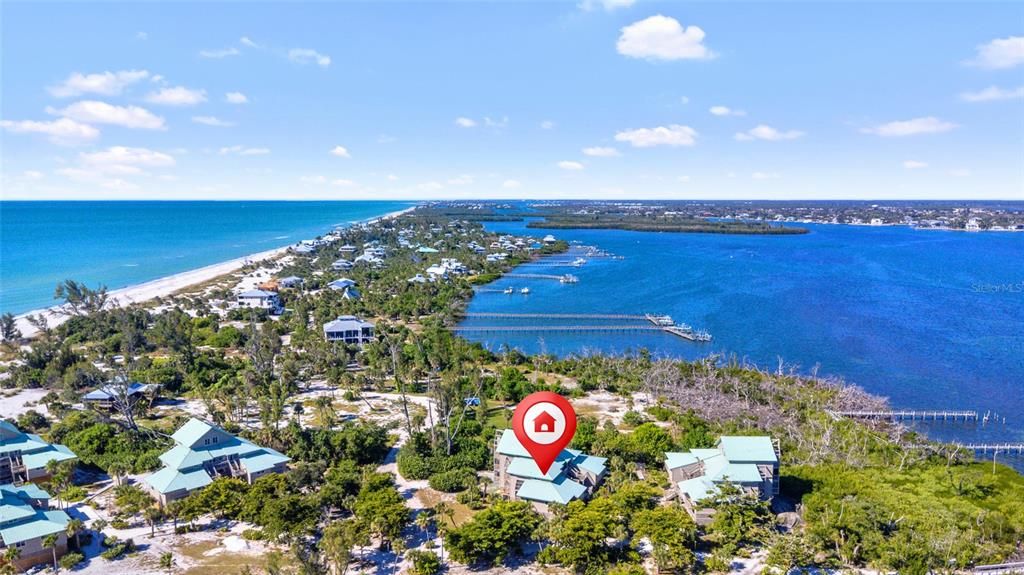 For Sale: $350,000 (2 beds, 1 baths, 970 Square Feet)