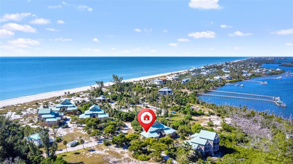 For Sale: $350,000 (2 beds, 1 baths, 970 Square Feet)