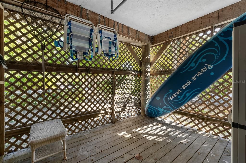 For Sale: $350,000 (2 beds, 1 baths, 970 Square Feet)