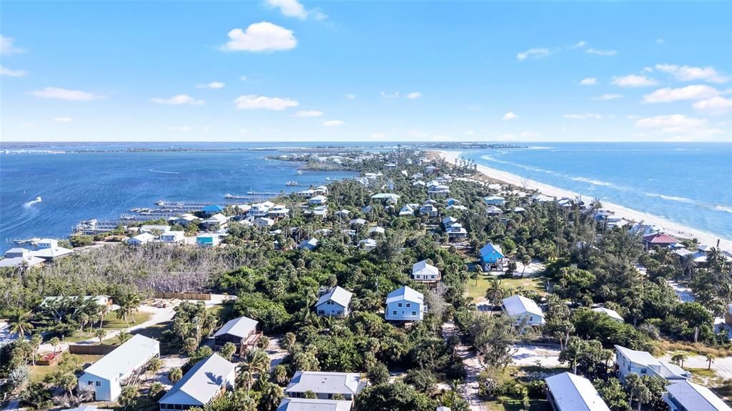 待售: $130,000 (0.33 acres)