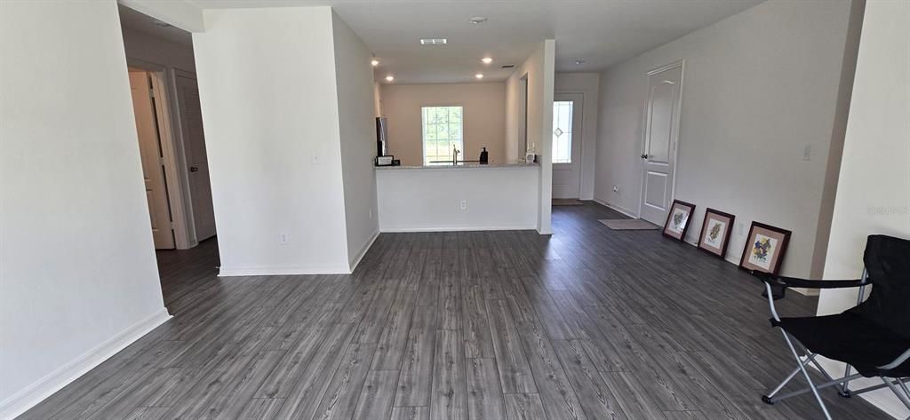 For Rent: $2,000 (3 beds, 2 baths, 1268 Square Feet)