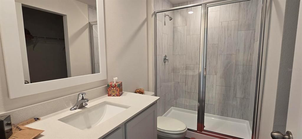 For Rent: $2,000 (3 beds, 2 baths, 1268 Square Feet)