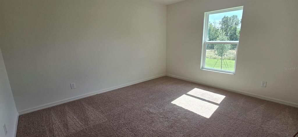 For Rent: $2,000 (3 beds, 2 baths, 1268 Square Feet)