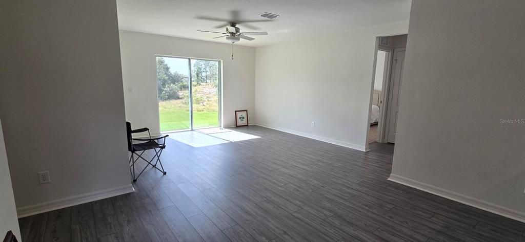 For Rent: $2,000 (3 beds, 2 baths, 1268 Square Feet)