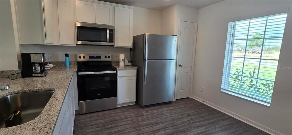 For Rent: $2,000 (3 beds, 2 baths, 1268 Square Feet)