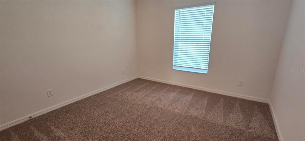 For Rent: $2,000 (3 beds, 2 baths, 1268 Square Feet)