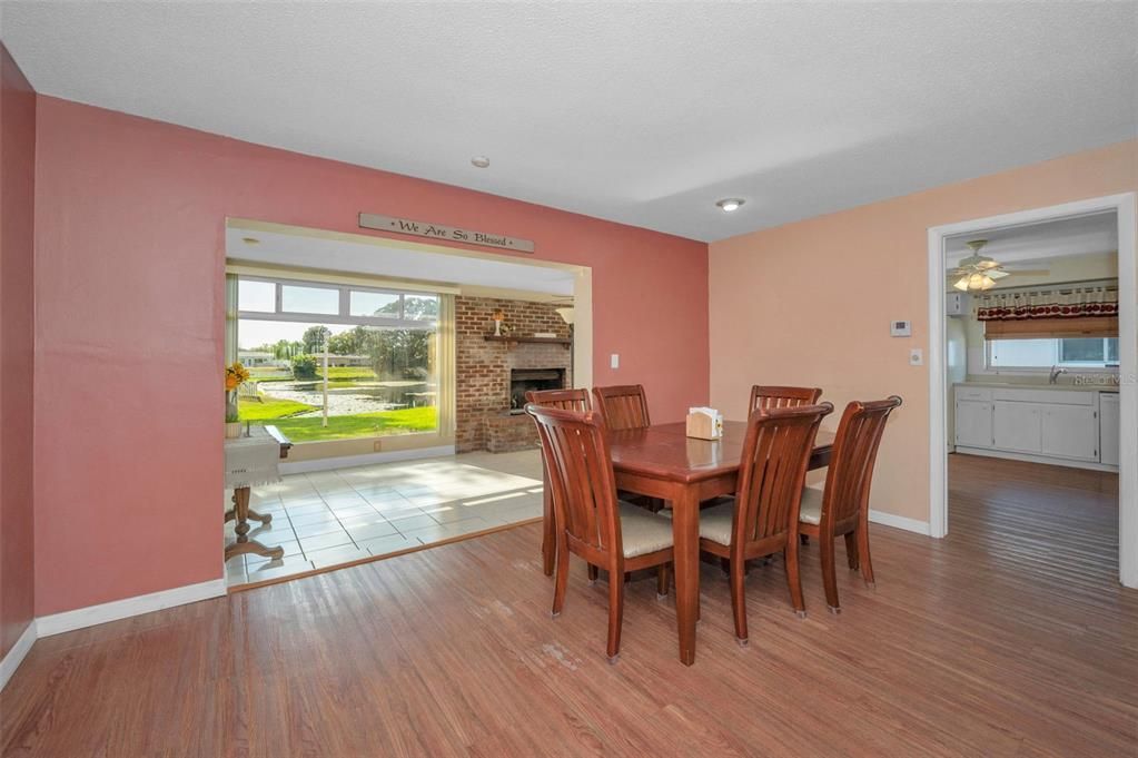 For Sale: $420,000 (2 beds, 2 baths, 1607 Square Feet)