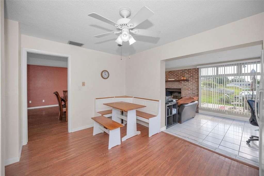 For Sale: $420,000 (2 beds, 2 baths, 1607 Square Feet)