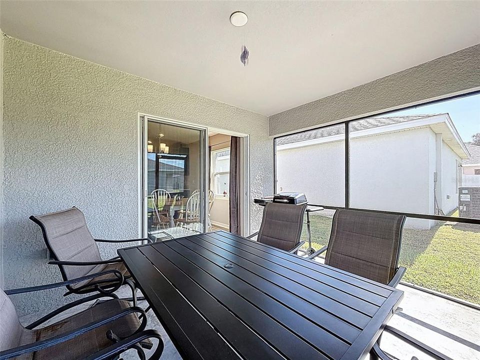 For Sale: $324,900 (3 beds, 2 baths, 1558 Square Feet)