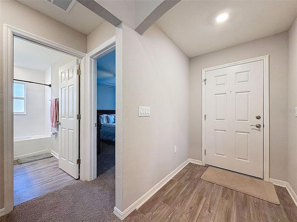 For Sale: $324,900 (3 beds, 2 baths, 1558 Square Feet)