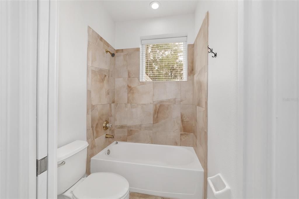 待售: $1,125,000 (5 贝兹, 4 浴室, 4087 平方英尺)