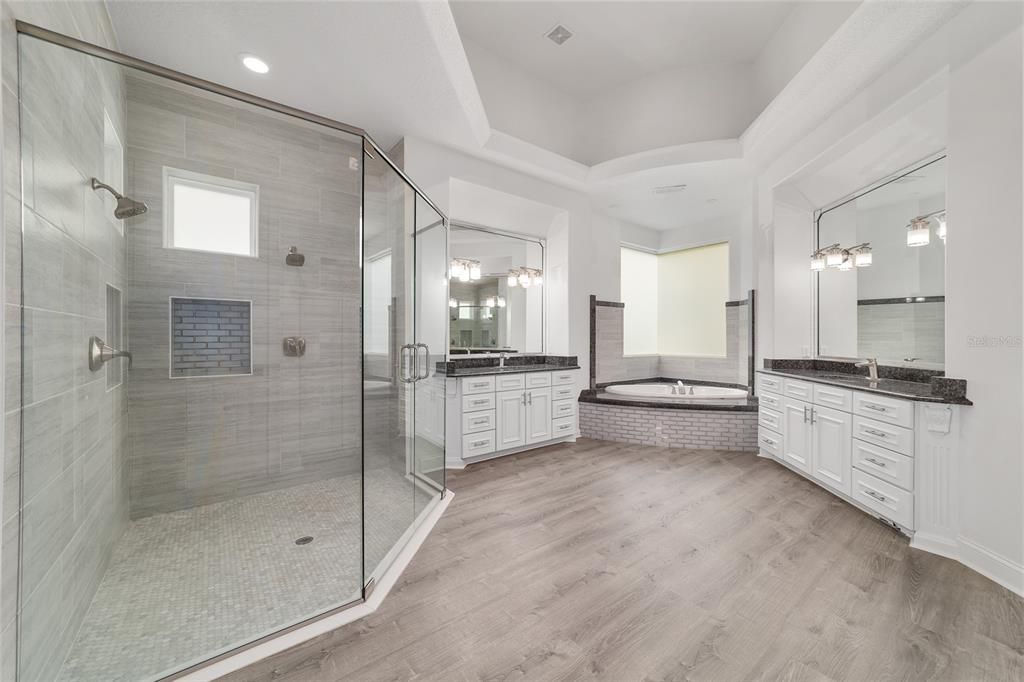 待售: $1,125,000 (5 贝兹, 4 浴室, 4087 平方英尺)