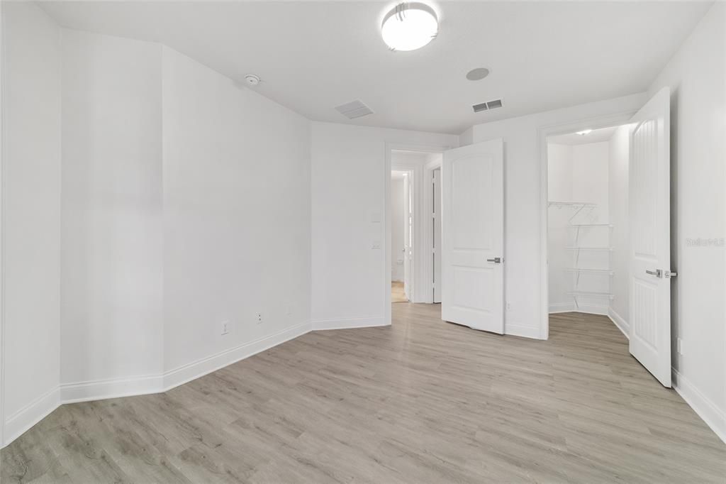 待售: $1,125,000 (5 贝兹, 4 浴室, 4087 平方英尺)