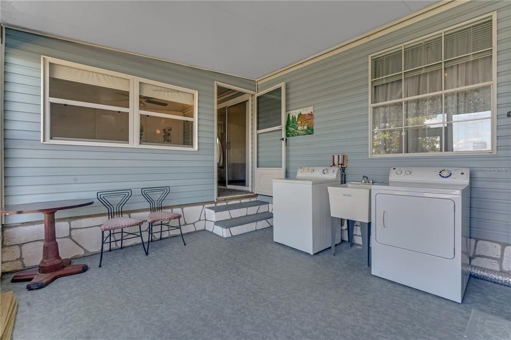 待售: $220,000 (2 贝兹, 2 浴室, 1721 平方英尺)