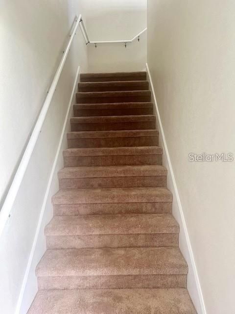 Active With Contract: $1,750 (1 beds, 1 baths, 738 Square Feet)