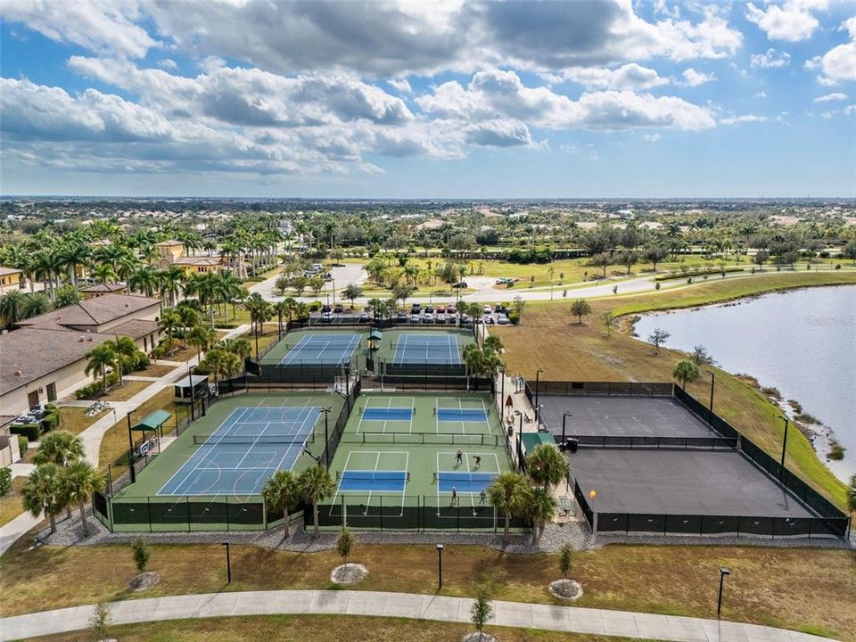 待售: $625,000 (3 贝兹, 2 浴室, 1681 平方英尺)