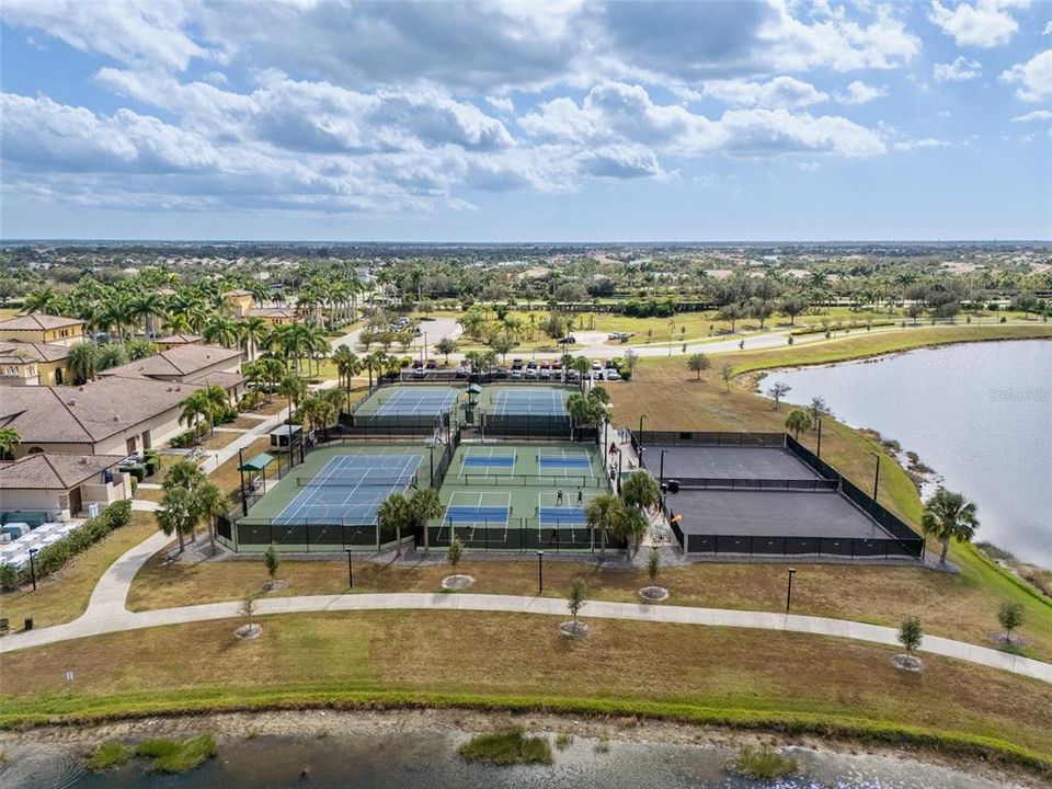 待售: $625,000 (3 贝兹, 2 浴室, 1681 平方英尺)