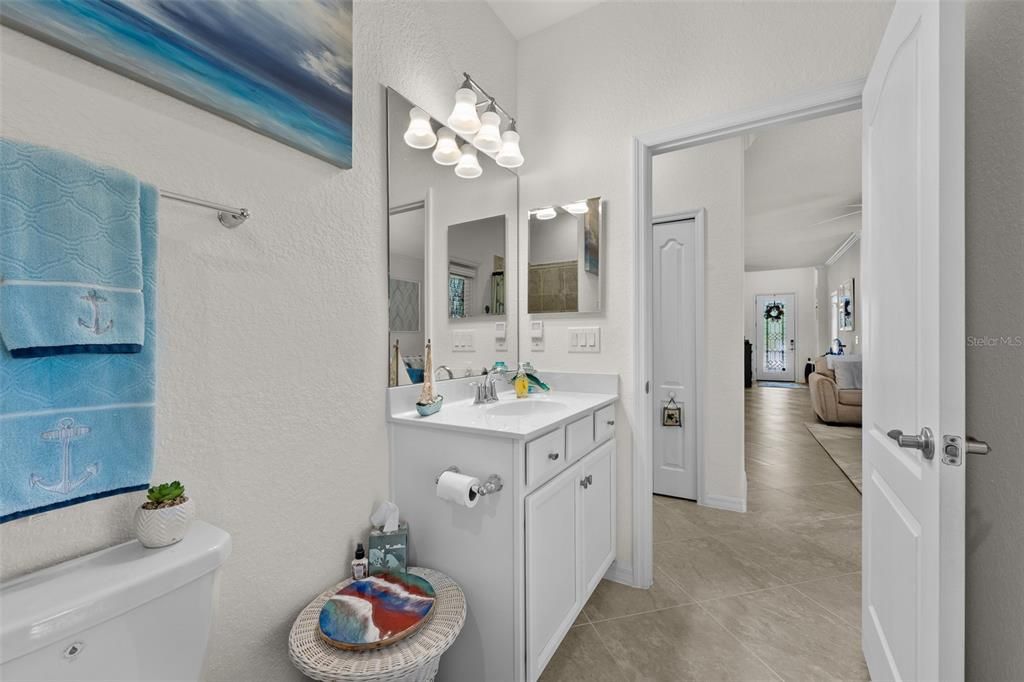 待售: $625,000 (3 贝兹, 2 浴室, 1681 平方英尺)